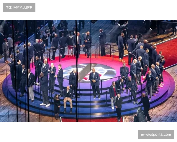 NBA战术演变史主题展览在纽约开幕，呈现75年战术板变迁